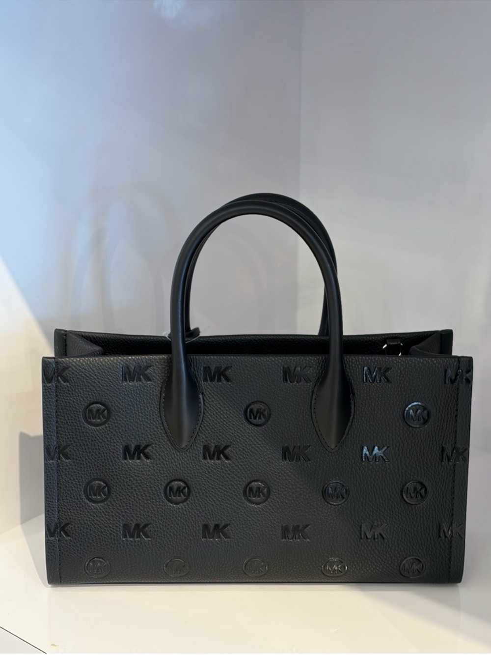 Michael Kors Mirella Medium
Logo Debossed Satchel Black - Picture 9 of 12
